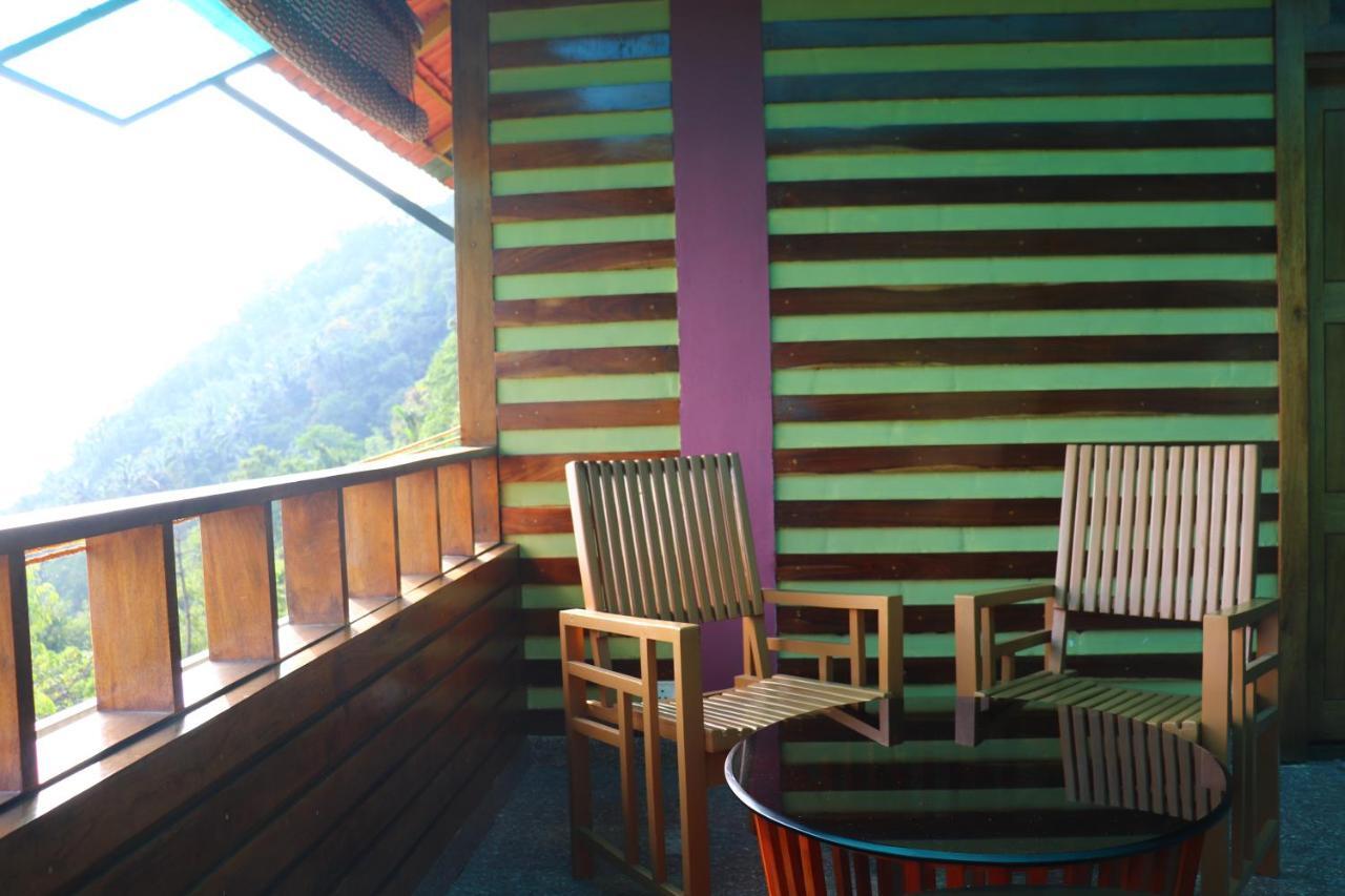 Stone Hills Hotel Kannur Buitenkant foto