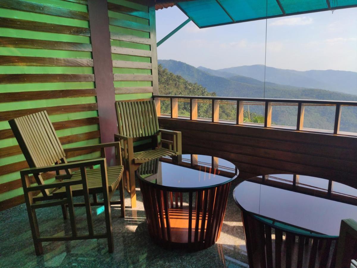 Stone Hills Hotel Kannur Buitenkant foto