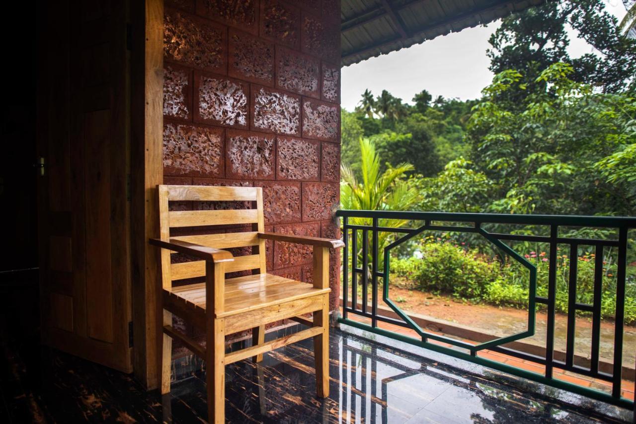 Stone Hills Hotel Kannur Buitenkant foto