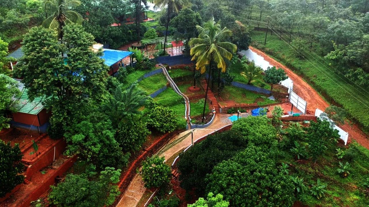 Stone Hills Hotel Kannur Buitenkant foto