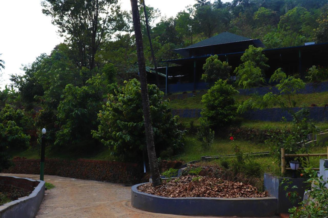 Stone Hills Hotel Kannur Buitenkant foto