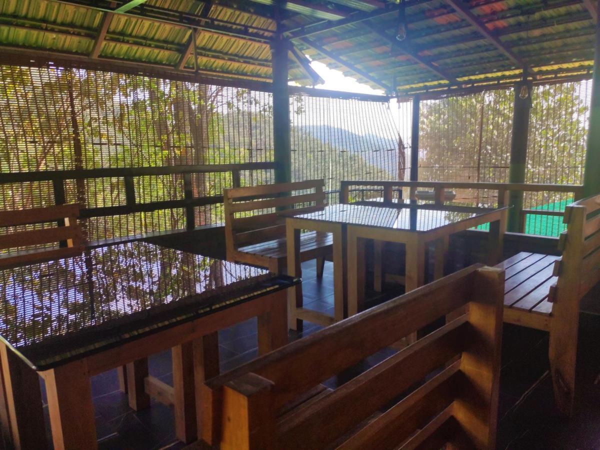 Stone Hills Hotel Kannur Buitenkant foto